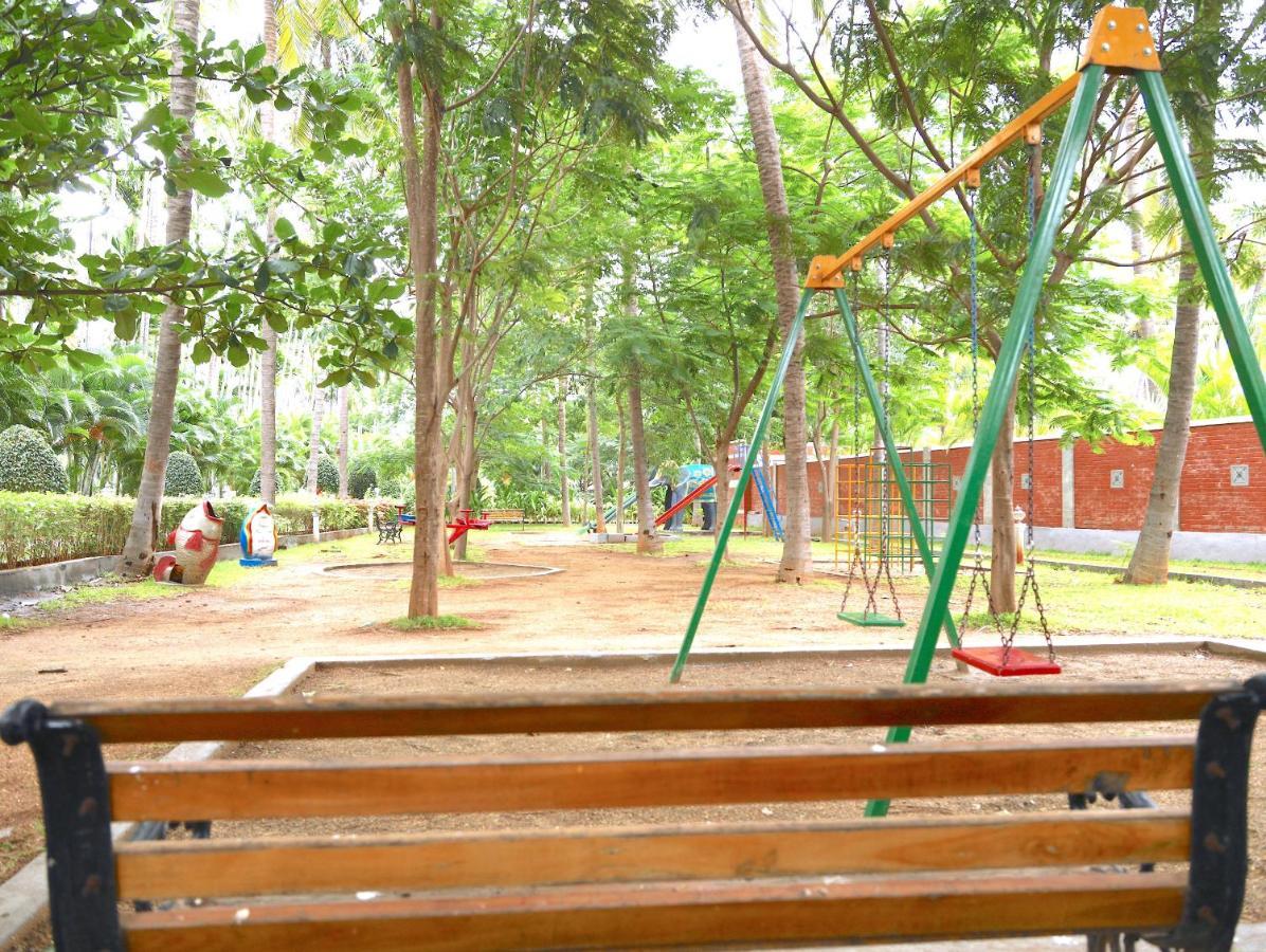 Celebrity Resort - Near Isha Yoga Alandurai Exterior photo